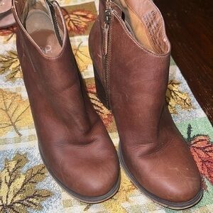 BP LEATHER ANKLE BOOTS 🥾 SIZE8